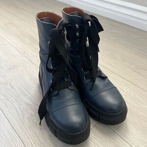 Alohas Can Can Combat Boots